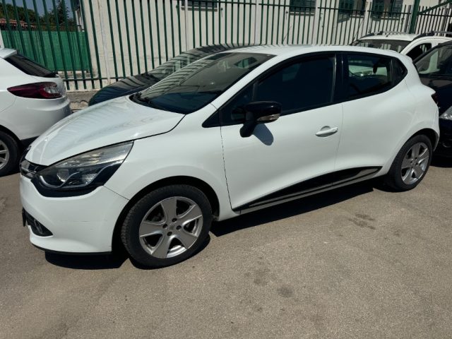 Clio 1.5 dCi 8V 75CV 5 porte NAVI E GARANZIA 12 MESI (640x480)