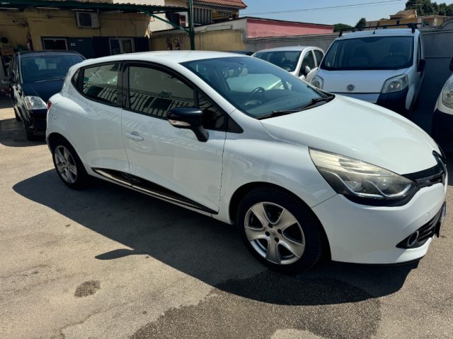 Clio 1.5 dCi 8V 75CV 5 porte NAVI E GARANZIA 12 MESI (640x480)